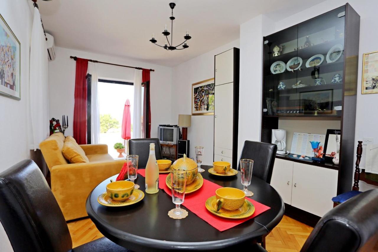 Apartments Dvornik Mirce 외부 사진
