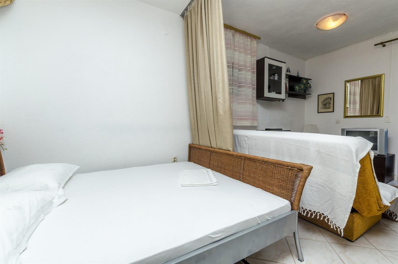 Apartments Dvornik Mirce 외부 사진